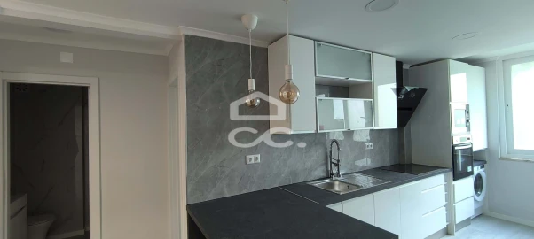 Apartamento T2 para Venda em Benfica
