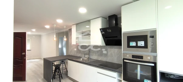 Apartamento T2 para Venda em Benfica
