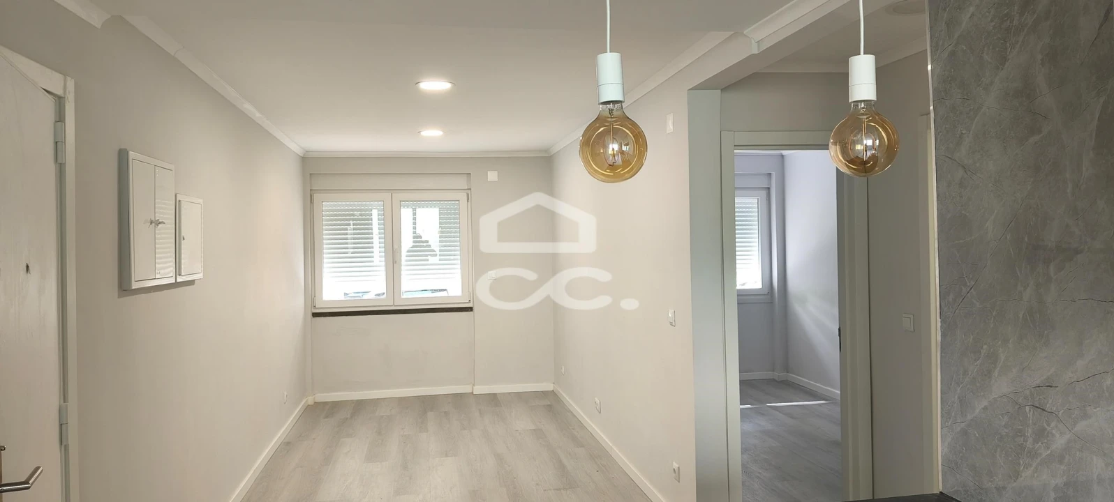 Apartamento T2 para Venda em Benfica Foto 4