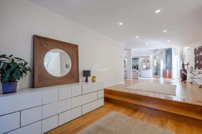 Moradia T5 para Venda em Agualva e Mira-Sintra