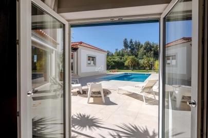 Moradia T5 para Venda em Agualva e Mira-Sintra