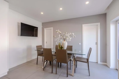 Moradia T5 para Venda em Agualva e Mira-Sintra