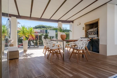 Moradia T5 para Venda em Agualva e Mira-Sintra