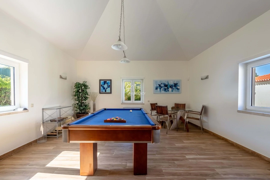 Moradia T5 para Venda em Agualva e Mira-Sintra Foto 17