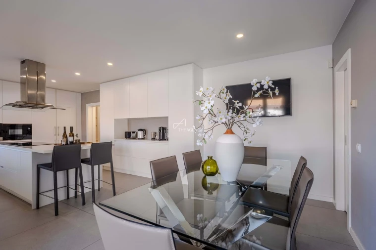 Moradia T5 para Venda em Agualva e Mira-Sintra Foto 36