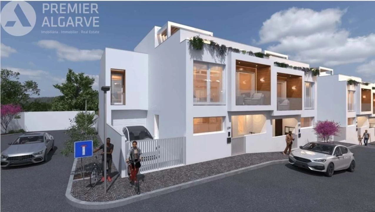 Moradia T5 para Venda em Olhão Foto 1