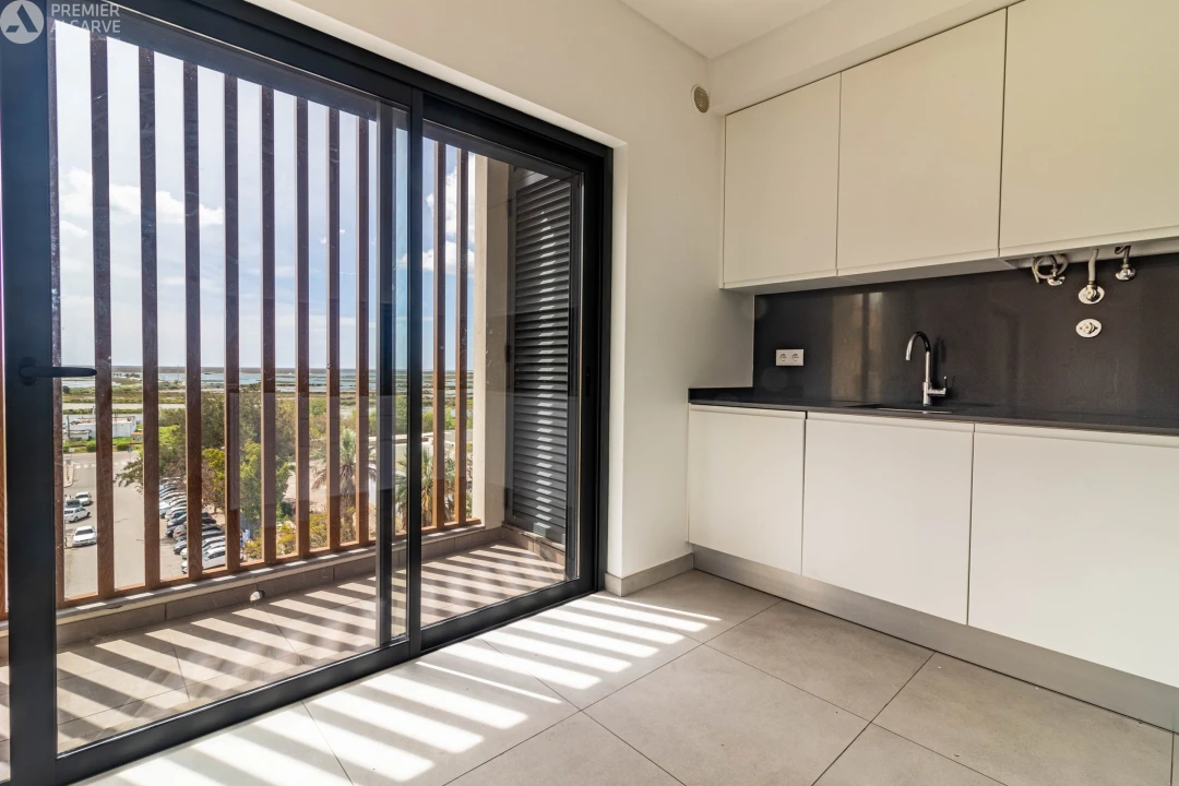 Apartamento T3 para Venda em Faro (Sé e São Pedro) Foto 6