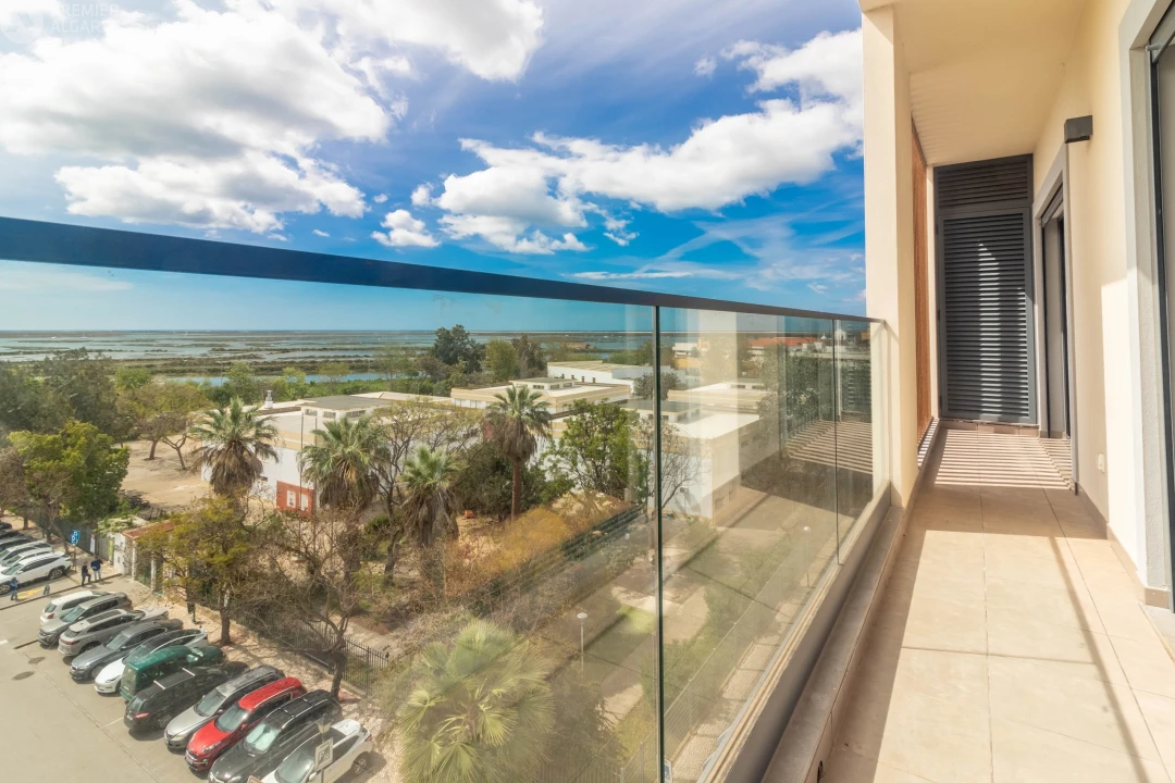 Apartamento T3 para Venda em Faro (Sé e São Pedro) Foto 2