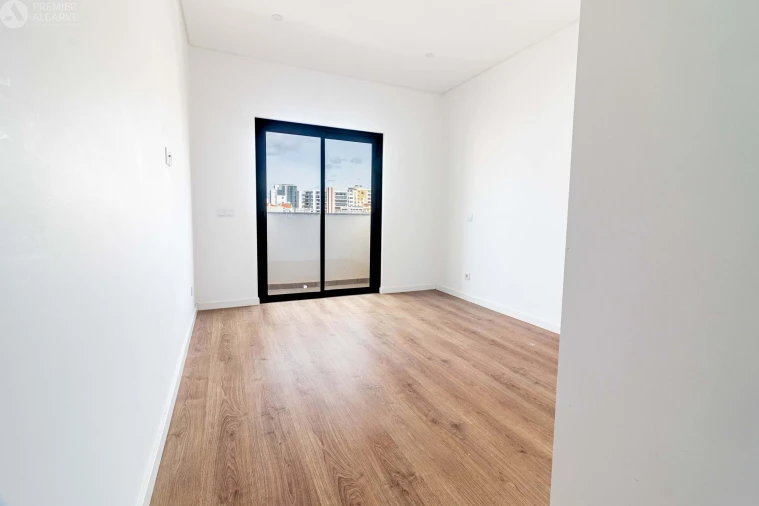 Apartamento T3 para Venda em Faro (Sé e São Pedro) Foto 19