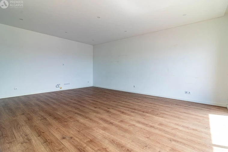 Apartamento T3 para Venda em Faro (Sé e São Pedro) Foto 9