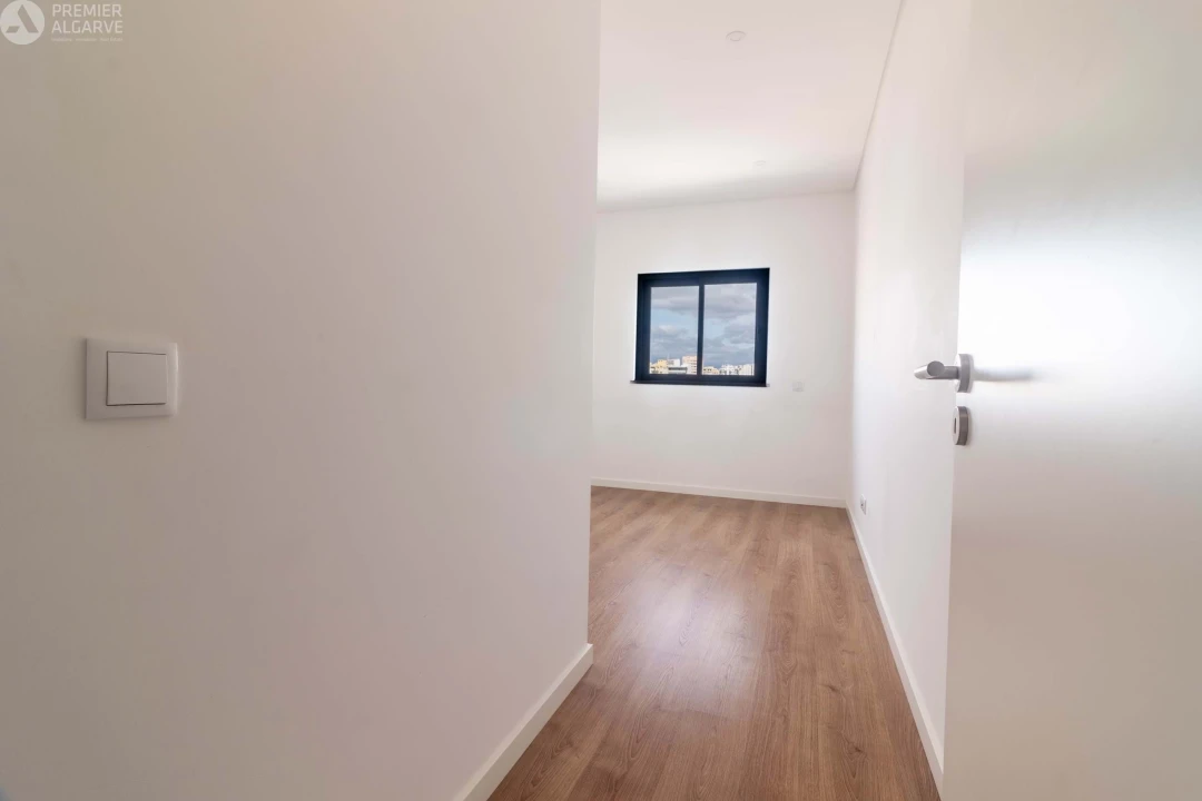 Apartamento T3 para Venda em Faro (Sé e São Pedro) Foto 13