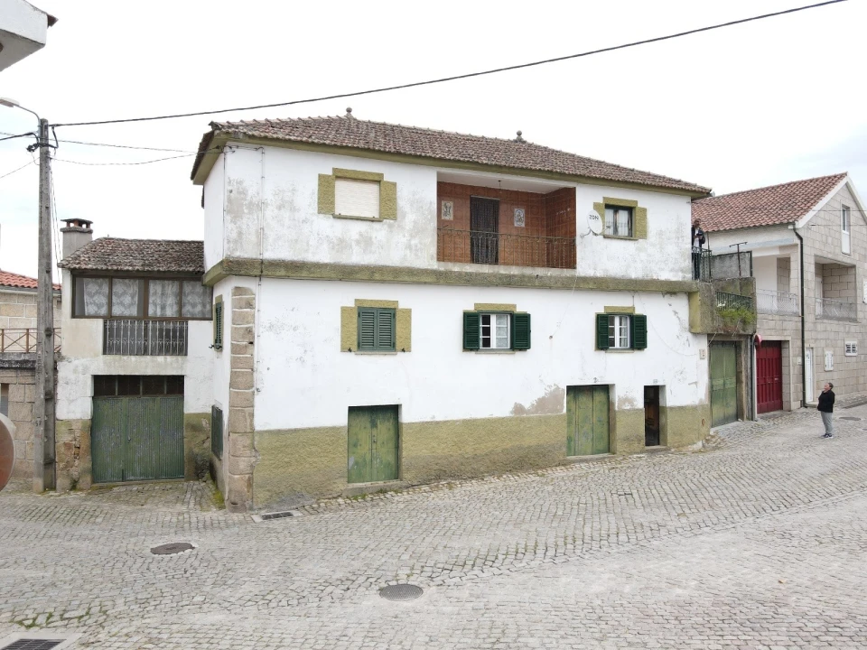 Moradia T6 para Venda em Vilas Boas e Vilarinho das Azenhas Foto 3