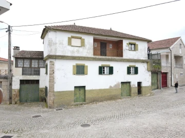 Moradia T6 para Venda em Vilas Boas e Vilarinho das Azenhas