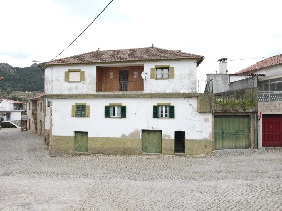 Moradia T6 para Venda em Vilas Boas e Vilarinho das Azenhas Foto 1