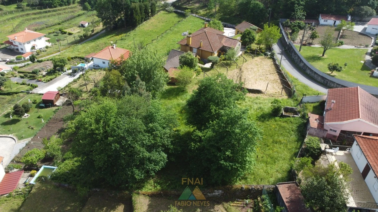 Terreno para Venda em Sabadim Foto 1