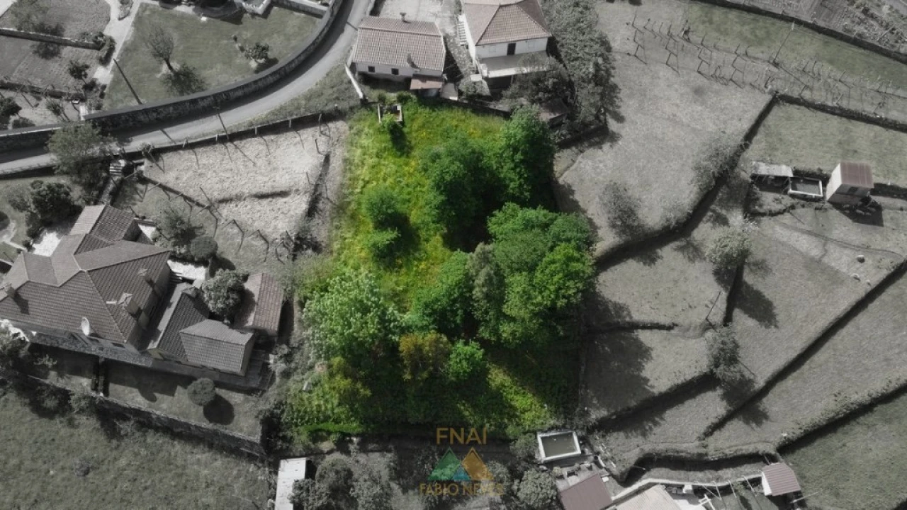 Terreno para Venda em Sabadim Foto 2