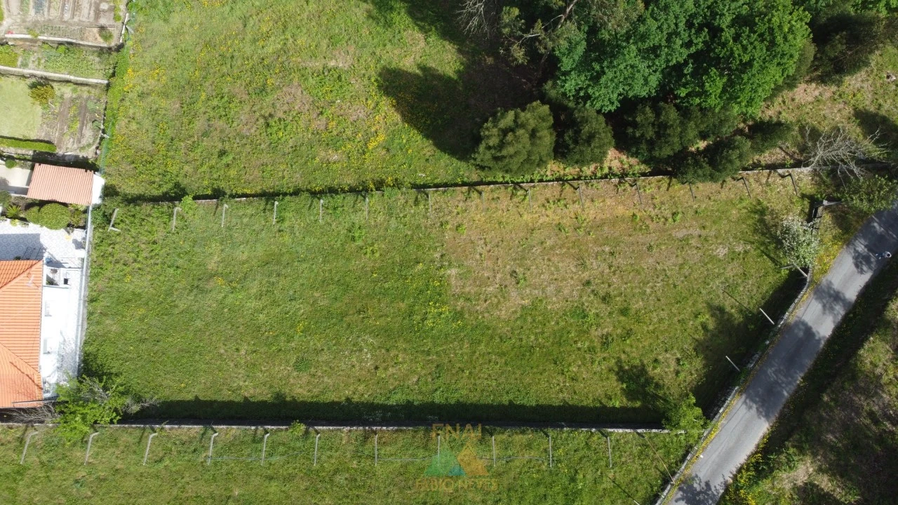Terreno para Venda em Sabadim Foto 1