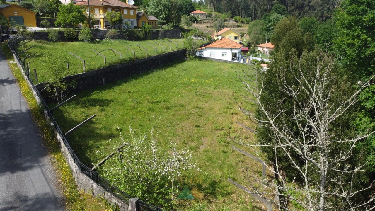 Terreno para Venda em Sabadim Foto 10
