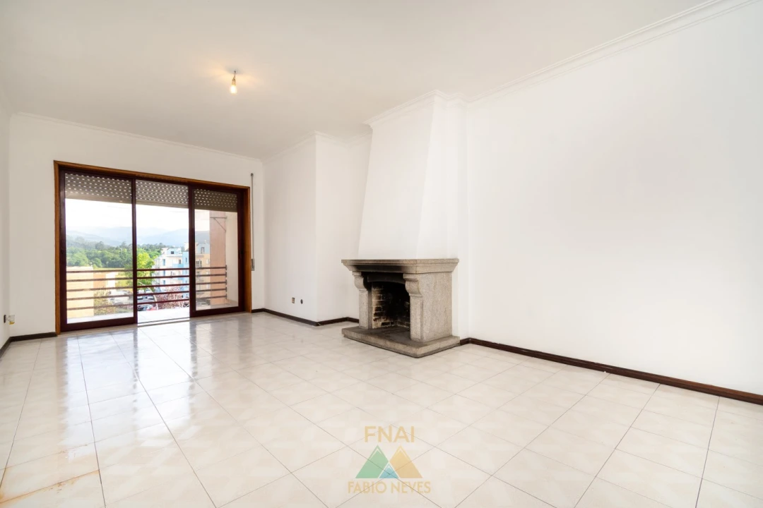 Apartamento T3 para Venda em Ponte da Barca, V.N. Muía, Paço Vedro Magalhães Foto 1