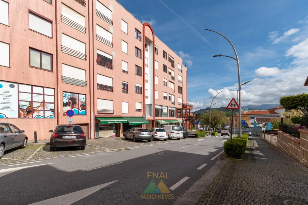 Apartamento T3 para Venda em Ponte da Barca, V.N. Muía, Paço Vedro Magalhães Foto 7