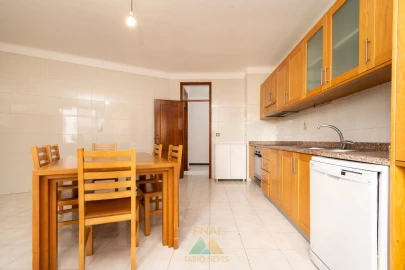 Apartamento T3 para Venda em Ponte da Barca, V.N. Muía, Paço Vedro Magalhães