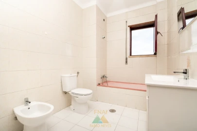 Apartamento T3 para Venda em Ponte da Barca, V.N. Muía, Paço Vedro Magalhães