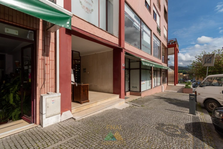 Apartamento T3 para Venda em Ponte da Barca, V.N. Muía, Paço Vedro Magalhães Foto 6