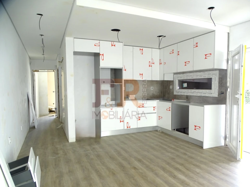 Moradia T3 para Venda em Fernao Ferro Foto 7