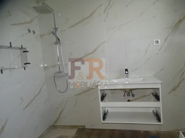 Moradia T3 para Venda em Fernao Ferro