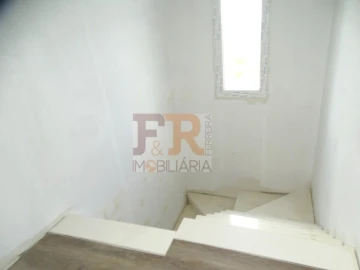 Moradia T3 para Venda em Fernao Ferro