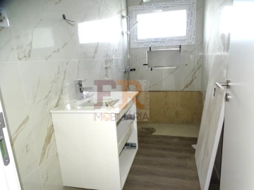 Moradia T3 para Venda em Fernao Ferro