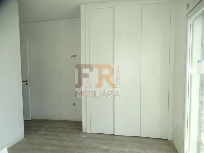 Moradia T3 para Venda em Fernao Ferro Foto 5