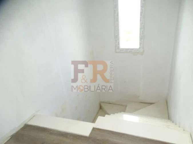 Moradia T3 para Venda em Fernao Ferro Foto 8