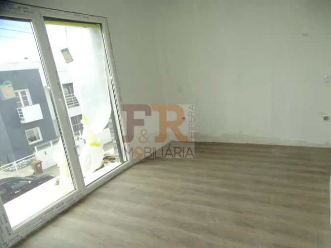 Moradia T3 para Venda em Fernao Ferro Foto 13