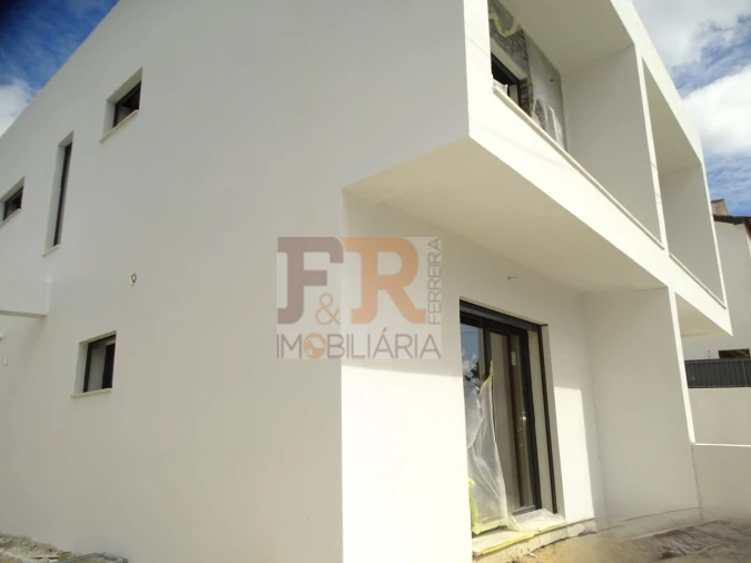 Moradia T3 para Venda em Fernao Ferro Foto 27