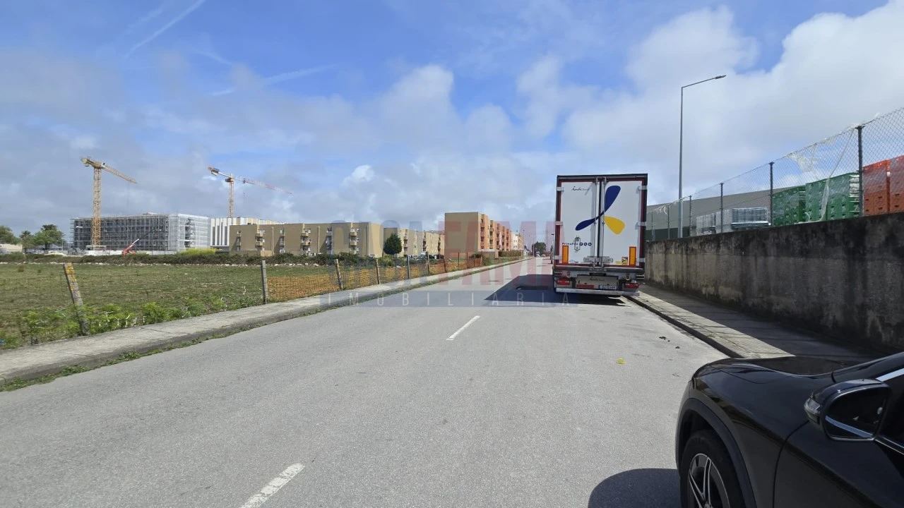 Terreno para Venda em Póvoa de Varzim, Beiriz e Argivai Foto 2