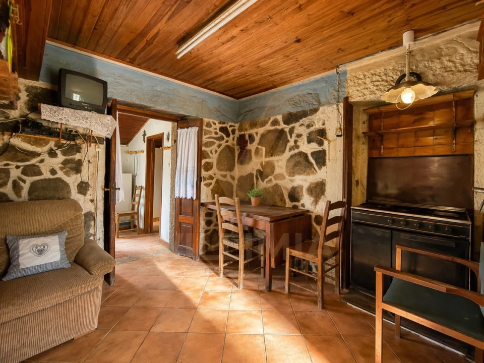 Moradia T3 para Venda em Facha Foto 16