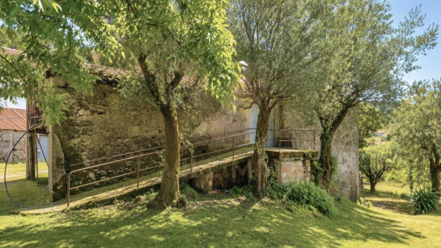 Moradia T3 para Venda em Facha Foto 8