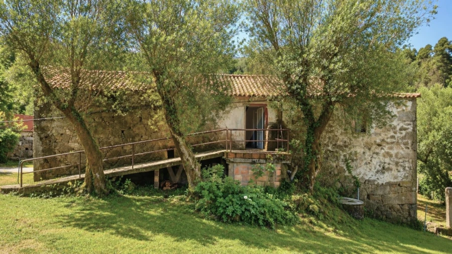 Moradia T3 para Venda em Facha Foto 6