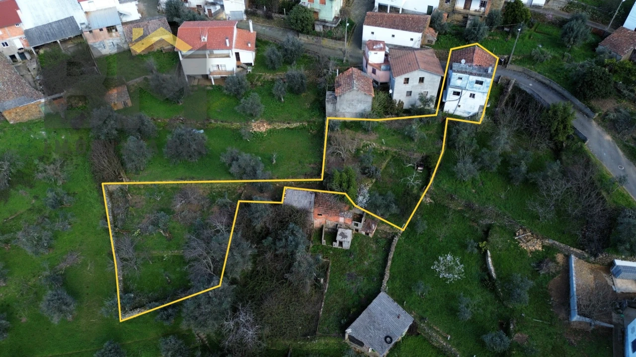 Moradia T2 para Venda em Barroca Foto 1