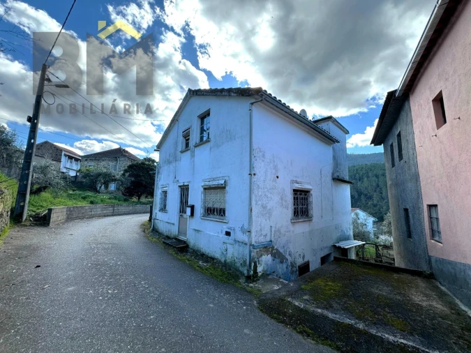 Moradia T2 para Venda em Barroca Foto 3