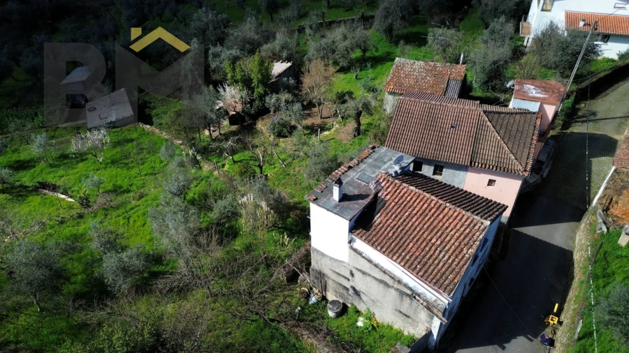 Moradia T2 para Venda em Barroca Foto 35