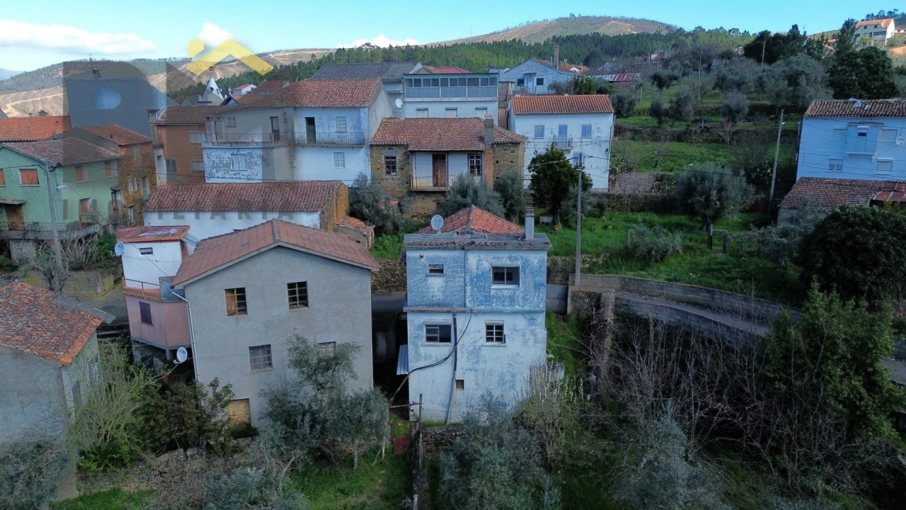 Moradia T2 para Venda em Barroca Foto 36