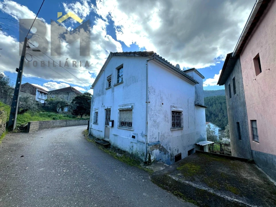 Moradia T2 para Venda em Barroca Foto 3