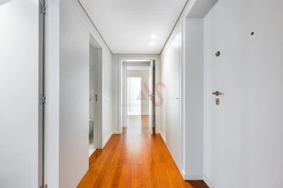 Apartamento T4 para Venda em São Vitor (Braga)