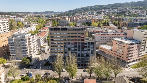 Apartamento T4 para Venda em São Vitor (Braga)