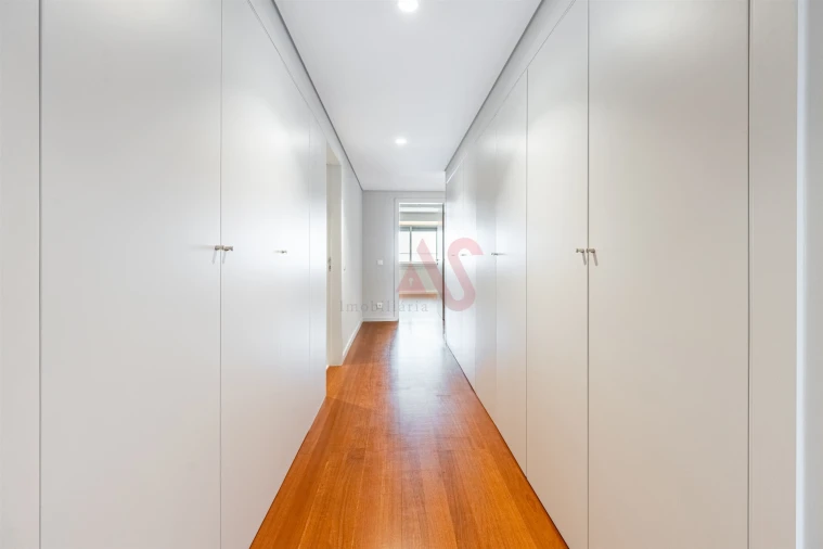 Apartamento T4 para Venda em São Vitor (Braga) Foto 18