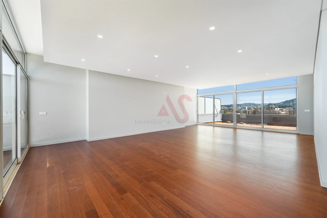 Apartamento T4 para Venda em São Vitor (Braga) Foto 28