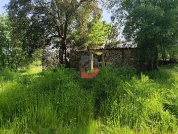 Quinta T0 para Venda em Póvoa de Rio de Moinhos e Cafede