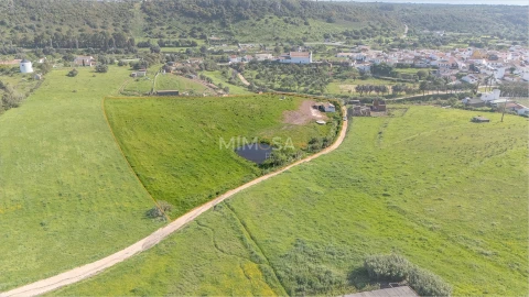 Terreno para Venda em Bensafrim e Barão de São João